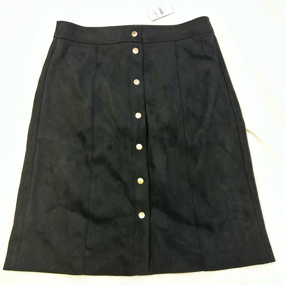 LOFT Dresses & Skirts - New Velvet Size 10 LOFT Skirt